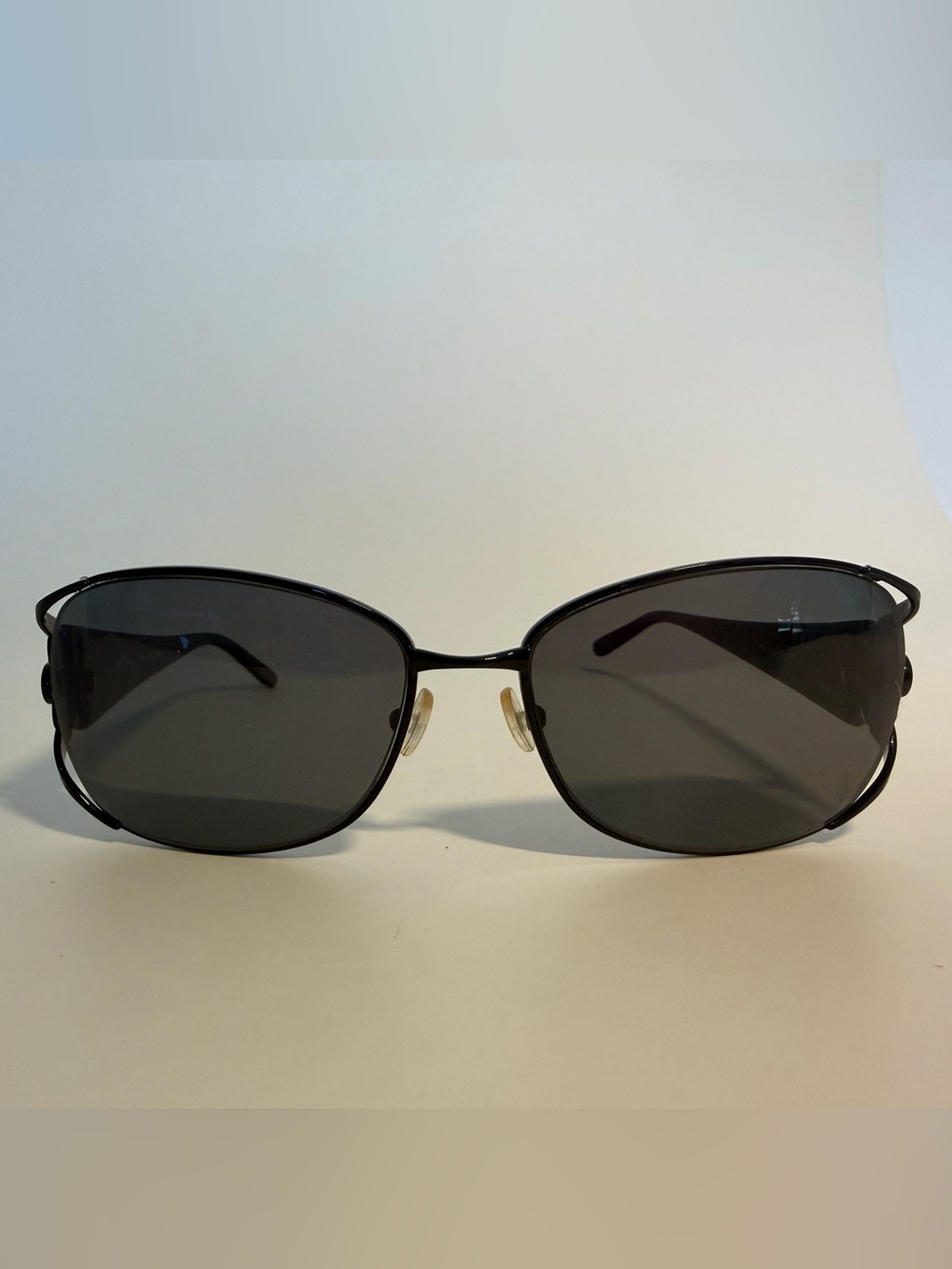 Vera Bradley Camelia Women's Black Oval Metal Frame Sunglasses